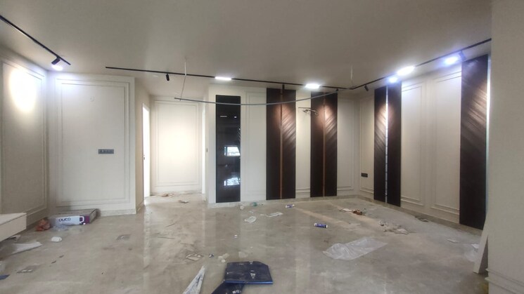 Room, sector 4 3 Bedroom 250 Sq.Yd. Builder Floor In Sector 4 Gurgaon 9322930