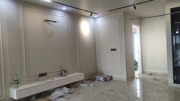 Building Lobby in 3 BHK Builder Floor at Sector 4 – for Sale