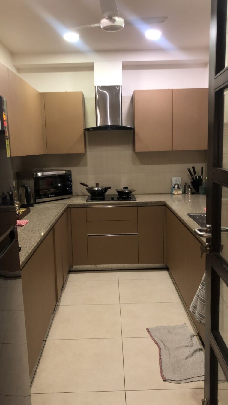 Kitchen, lajpat nagar iii 3 Bedroom 1800 Sq.Ft. Builder Floor In Lajpat Nagar Iii Delhi 9322921