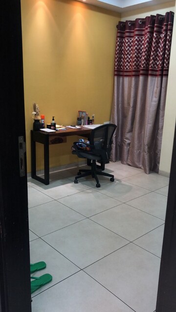Team Area in 3 BHK Builder Floor at Lajpat Nagar Iii – for Rent