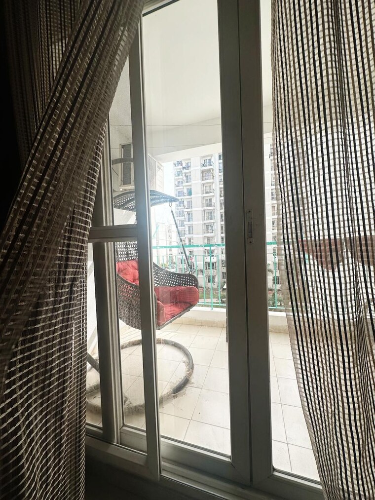 Other, vip road 3 Bedroom 1735 Sq.Ft. Apartment In Vip Road Zirakpur 9322910