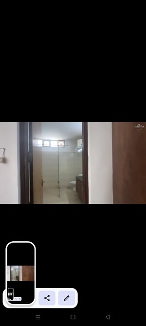 Room in 5 BHK Villa at Vatika Signature Villas, Sector 82 – for Rent