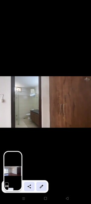 Room in 5 BHK Villa at Vatika Signature Villas, Sector 82 – for Rent