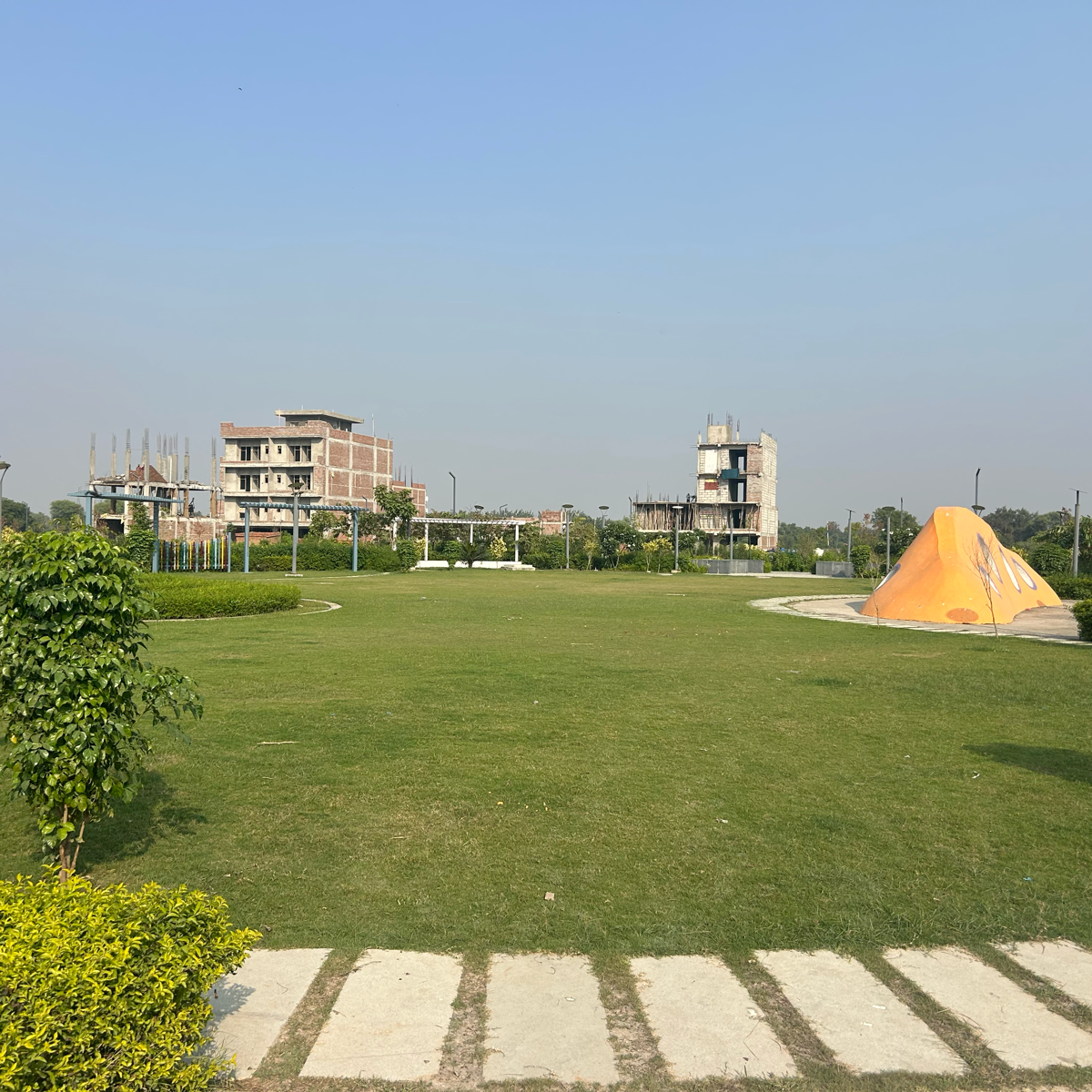 Plot For Sale in Amolik Aster Woods