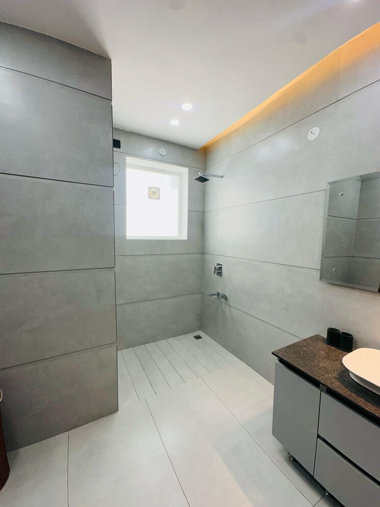Attached Bathroom, vip road 3 Bedroom 115 Sq.Yd. Villa In Vip Road Zirakpur 9322931