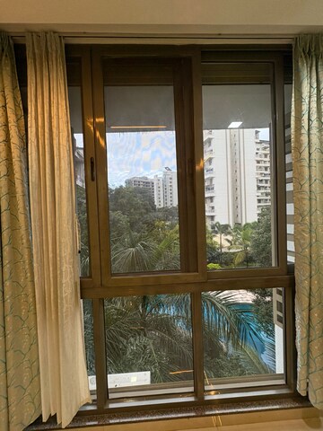 Room in 3 BHK Penthouse at Rohan Leher II, Baner – for Rent