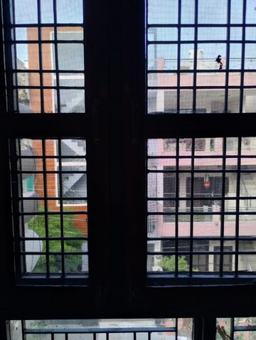 Room in 3 BHK Independent House at Sector 7 – for Sale