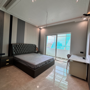 Living Room in 3.5 BHK Apartment at Shalimar One World Belvedere Court 3, Malesemau – for Sale