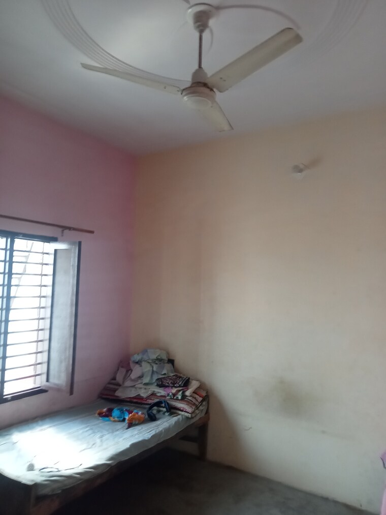 Room, new model town 6 Bedroom 150 Sq.Yd. Villa In New Model Town Panipat 9322988