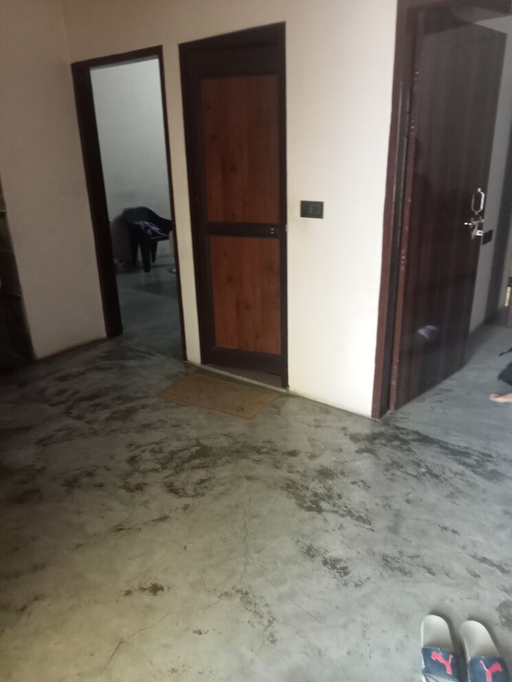 Room, new model town 6 Bedroom 150 Sq.Yd. Villa In New Model Town Panipat 9322988