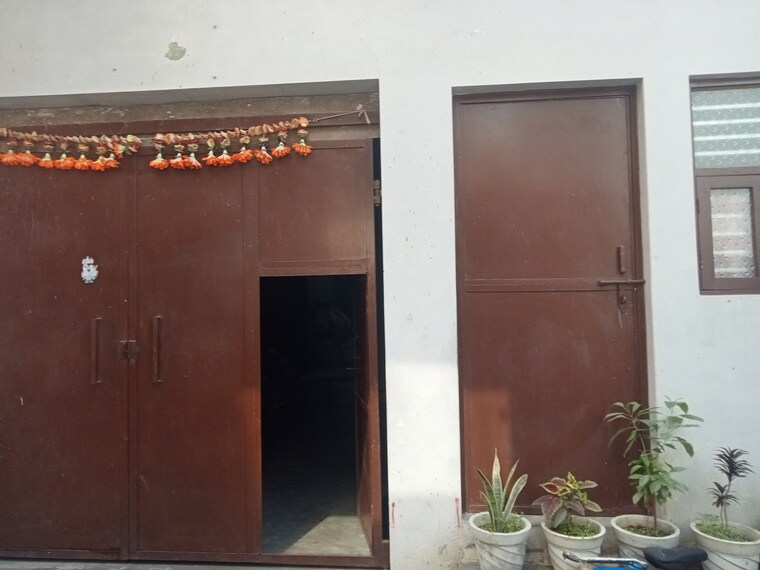 undefined, new model town 6 Bedroom 150 Sq.Yd. Villa In New Model Town Panipat 9322988