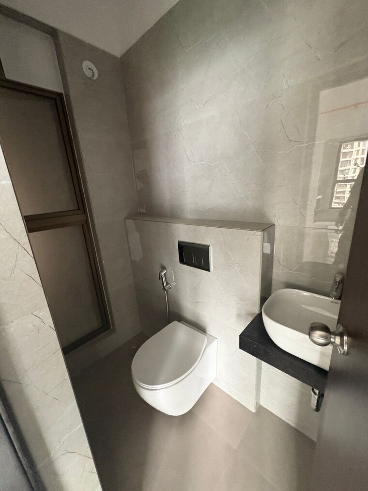 Bathroom, raymond-aashiyana 1 Bedroom 430 Sq.Ft. Apartment In Vartak Nagar Thane 9322991