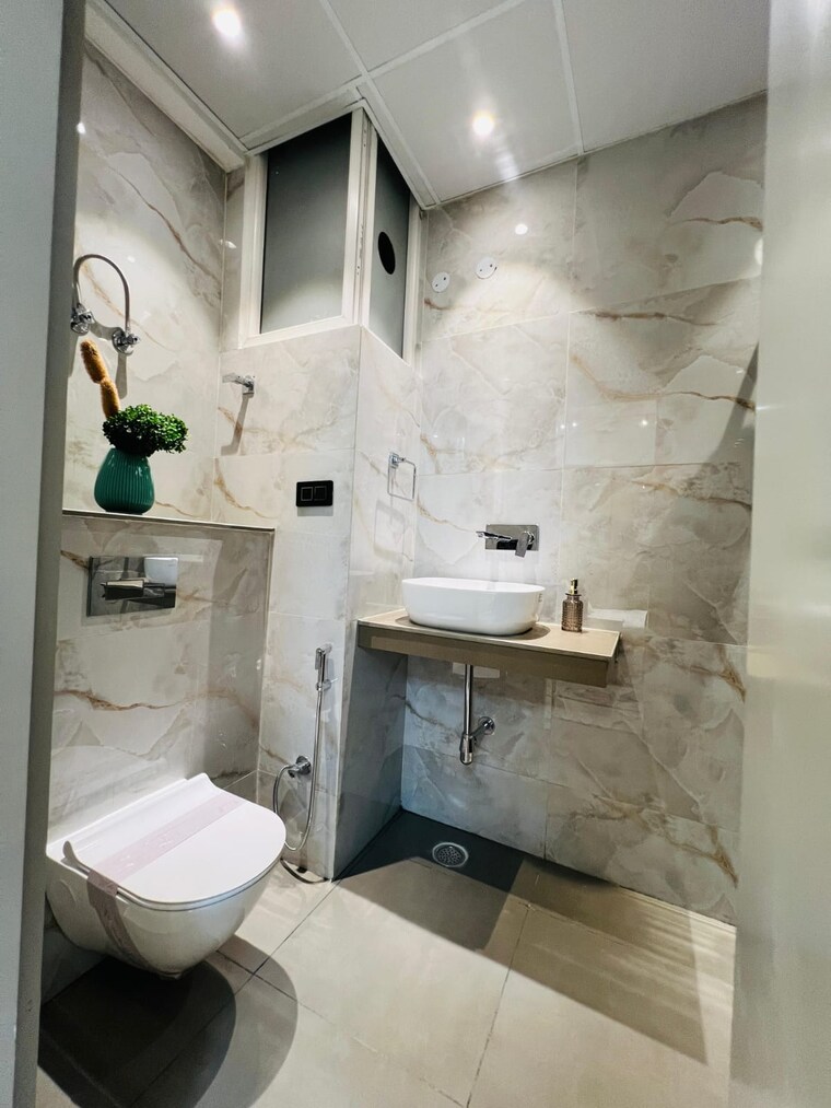 Bathroom, vip road 3 Bedroom 1800 Sq.Ft. Apartment In Vip Road Zirakpur 9323010