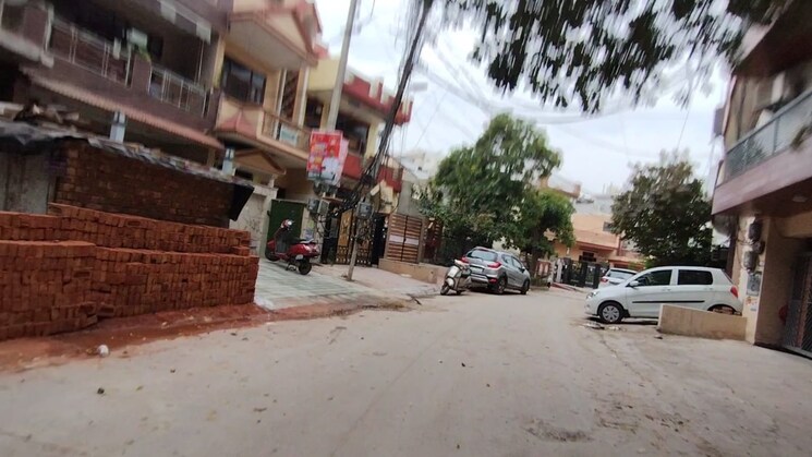 Exterior View, new colony 5 Bedroom 210 Sq.Yd. Independent House In New Colony Gurgaon 9323020