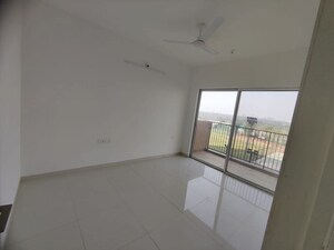 Room in 2 BHK Apartment at Godrej Boulevard, Manjari – for Rent