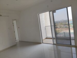 Room in 2 BHK Apartment at Godrej Boulevard, Manjari – for Rent
