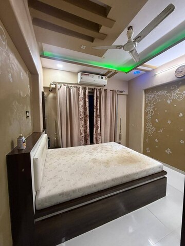 Bedroom in 1 BHK Apartment at Azad Nagar Sangam CHS Andheri, Andheri West – for Rent