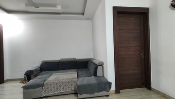 Bedroom in 3 BHK Builder Floor at Sector 14 – for Sale