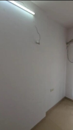 Furnished Amenities in 2 BHK Apartment at Sethia Kalpavruksh Heights, Kandivali West – for Rent