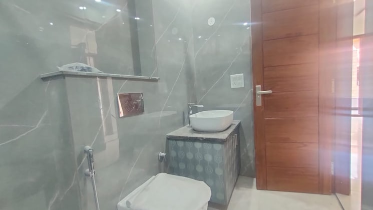 Bathroom, sector 14 3 Bedroom 250 Sq.Yd. Builder Floor In Sector 14 Gurgaon 9323051