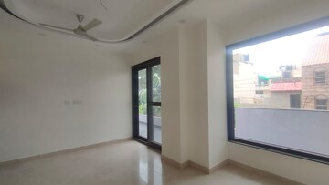 Room in 3 BHK Builder Floor at Sector 14 – for Sale