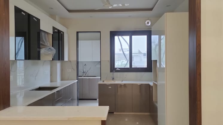 Kitchen, sector 14 3 Bedroom 250 Sq.Yd. Builder Floor In Sector 14 Gurgaon 9323051