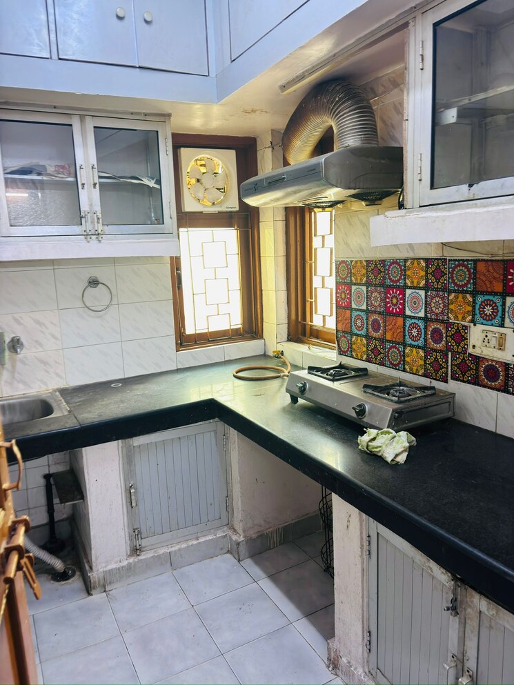 Kitchen, ip extension 2 Bedroom 1100 Sq.Ft. Apartment In Ip Extension Delhi 9323061