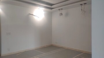 Room in 3 BHK Builder Floor at Sector 15 – for Sale