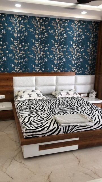 Bedroom in 4 BHK Builder Floor at Sector 14 – for Sale