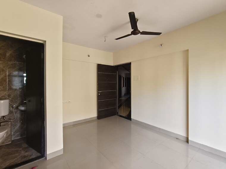 Room, haware-dahlia 1 Bedroom 350 Sq.Ft. Apartment In Kasarvadavali Thane 9323080