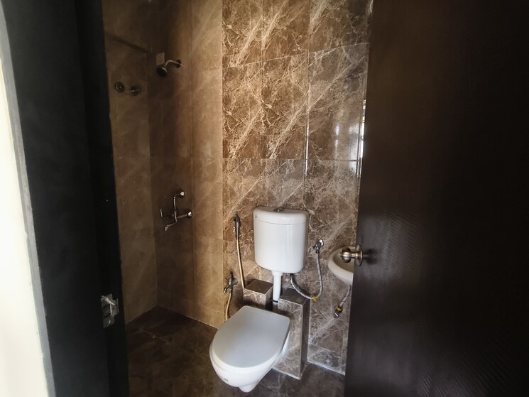 Bathroom, haware-dahlia 1 Bedroom 350 Sq.Ft. Apartment In Kasarvadavali Thane 9323080