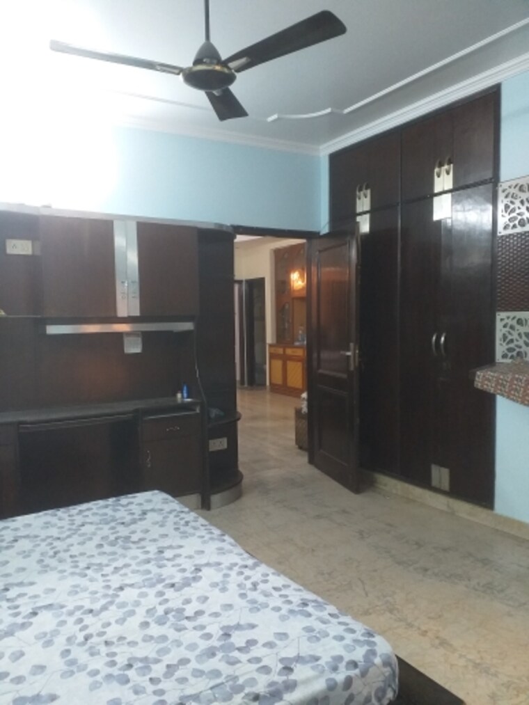 Bedroom, east patel nagar 3 Bedroom 1850 Sq.Ft. Builder Floor In East Patel Nagar Delhi 9323092