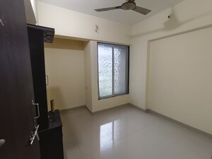 Room in 2 BHK Apartment at Bhakti Pearl, Kasarvadavali – for Rent