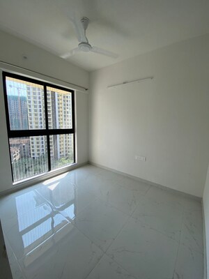 Room in 1.5 BHK Apartment at Runwal Gardens, Dombivli East – for Rent