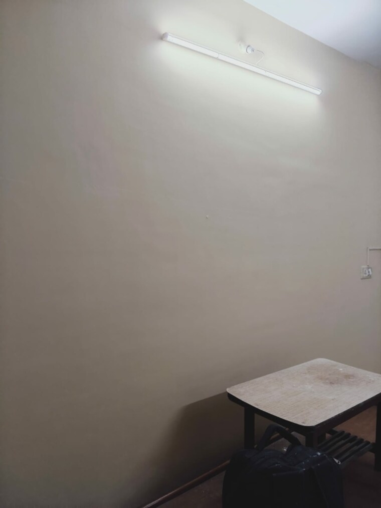 Room, dombivli east 1 Bedroom 680 Sq.Ft. Apartment In Dombivli East Thane 9323172