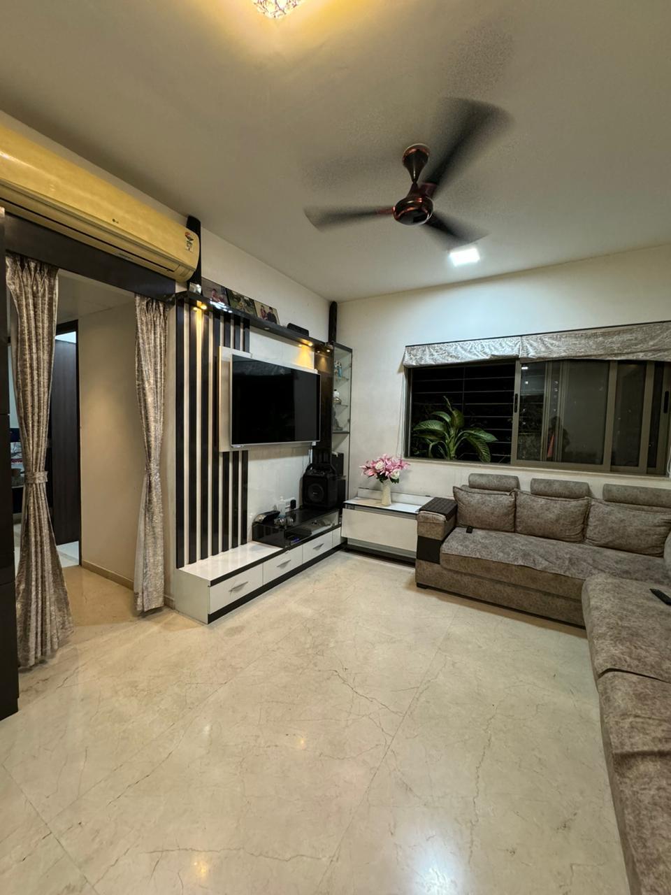 1.5 BHK + Pooja Room Apartment For Rent in Lodha Vivant