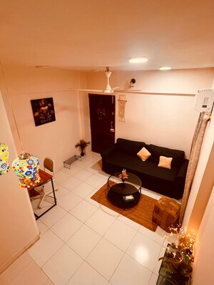 Team Area in 1 BHK Apartment at Pearl Haven, Bandra West – for Rent