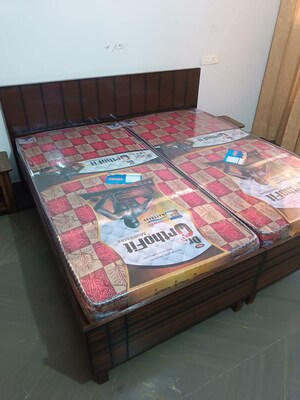 Bedroom in 3 BHK Apartment at Skynet Towers, Patiala Road – for Rent