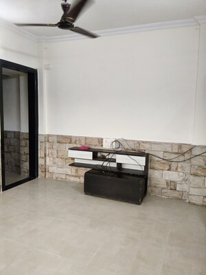 1 BHK Apartment For Rent in Sagar Avenue, Santacruz East