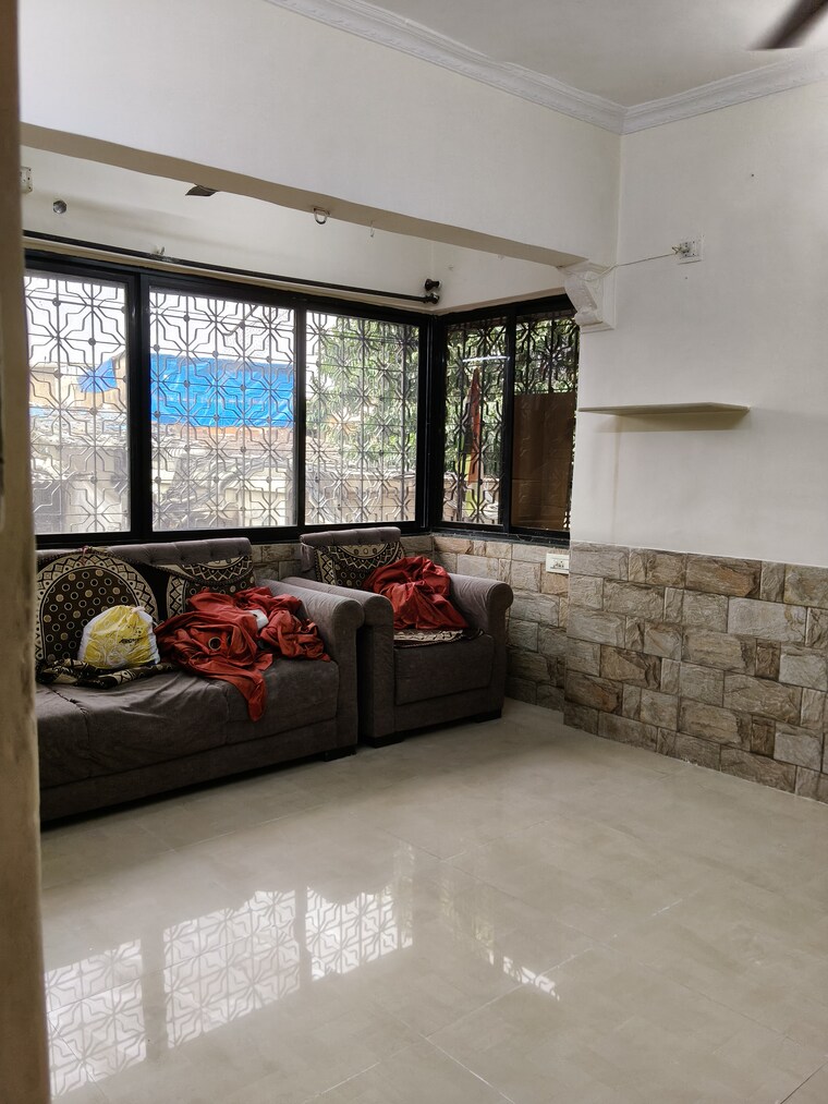  Parking, sagar-avenue 1 Bedroom 500 Sq.Ft. Apartment In Santacruz East Mumbai 9323307