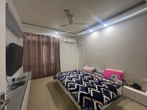 Bedroom in 4 BHK Apartment at Vip Road – for Rent