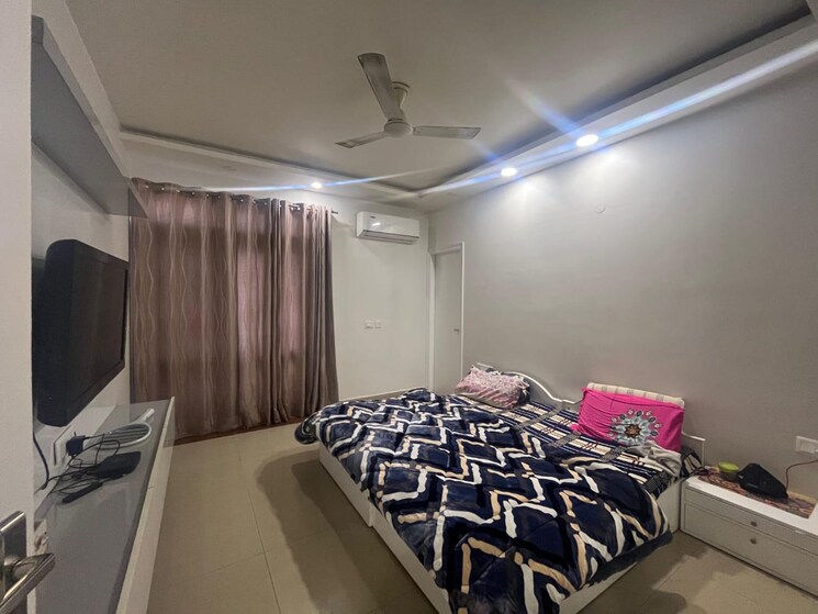 Bedroom, vip road 4 Bedroom 1800 Sq.Ft. Apartment In Vip Road Zirakpur 9323299