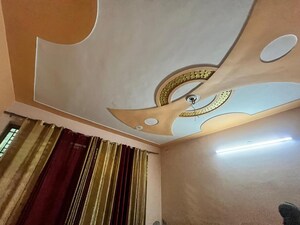 Furnished Amenities in 1.5 BHK Independent House at Alpha 1 RWA, Alpha 1 Greater Noida – for Rent