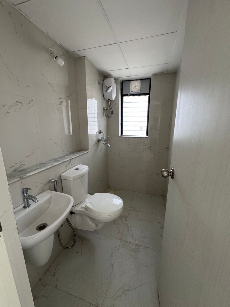 Bathroom, runwal-gardens 1 Bedroom 437 Sq.Ft. Apartment In Dombivli East Thane 9323351