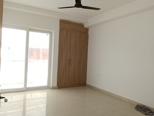 Room in 4 BHK Apartment at SS Linden, Sector 84 – for Sale