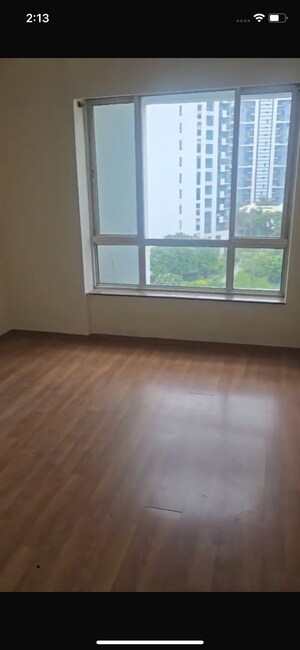 Room in 3 BHK Apartment at Unitech The Close North, Sector 50 – for Sale