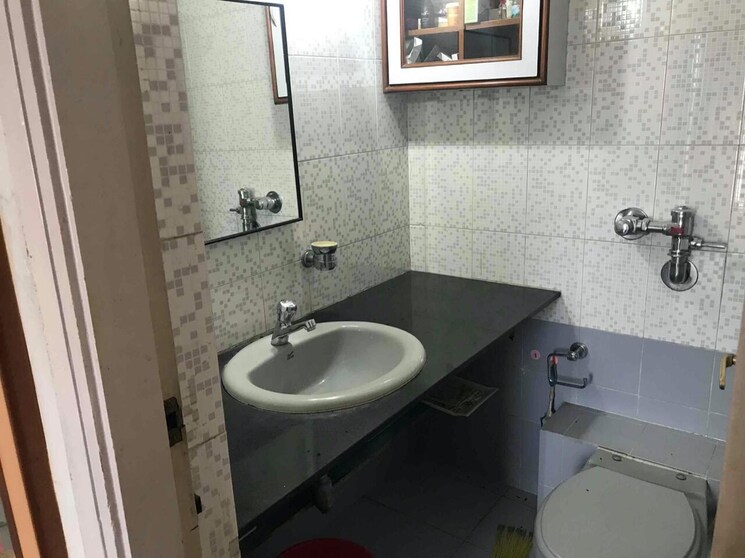 Bathroom, amrut-kalash-chs 2 Bedroom 900 Sq.Ft. Apartment In Karve Road Pune 9323418