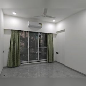 Room in 3 BHK Apartment at Sanghvi Infenia, Santacruz East – for Rent
