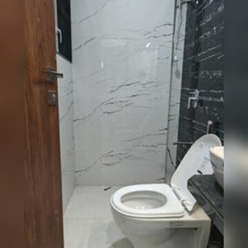 Bathroom in 3 BHK Apartment at Sanghvi Infenia, Santacruz East – for Rent