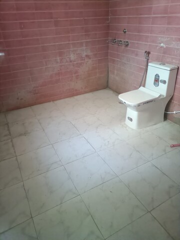 Bathroom in 3.5 BHK Villa at Sector 72 – for Rent
